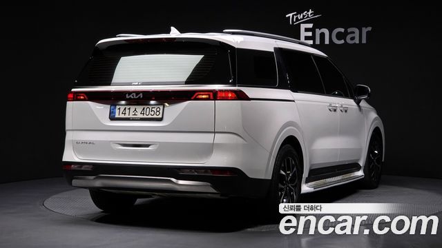 Kia Carnival 4-го поколения 9-Seater Noblesse - фото 1