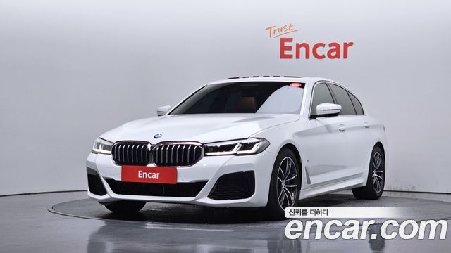 BMW 5-Series G30 520i M Sport - фото 0