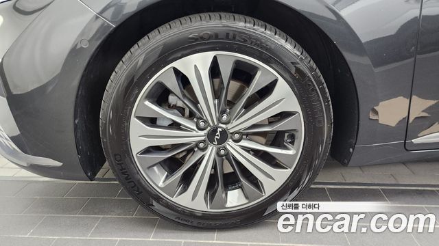 Kia K8 2.5 Gasoline 2WD Signature - фото 4