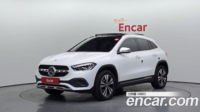 Mercedes-Benz GLA-Class H247 GLA220 - фото 0