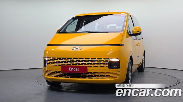 Hyundai Staria Tourer 11-Seater Modern - фото 2