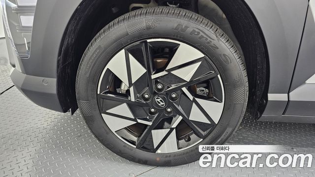 Hyundai Kona SX2 Gasoline 1.6 Turbo 2WD Premium - фото 3