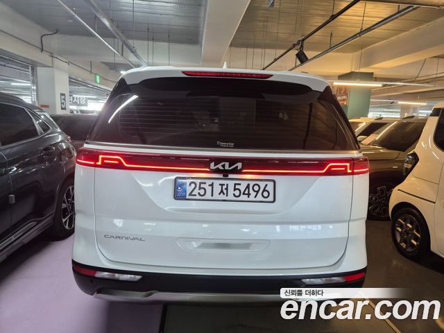 Kia Carnival 4-го поколения 9-Seater Signature - фото 3
