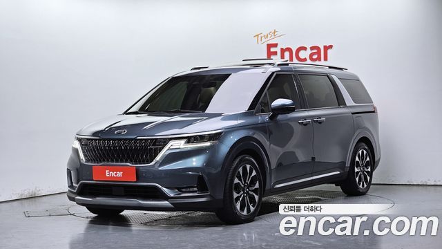 Kia Carnival 4-го поколения 9-Seater Signature - фото 0
