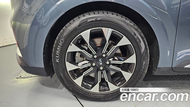 Kia Carnival 4-го поколения 9-Seater Signature - фото 4