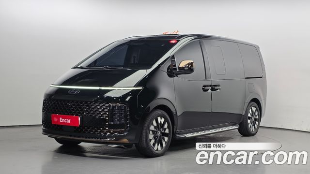Hyundai Staria HEV 1.6 Lounge 7-Seater Inspiration - фото 0