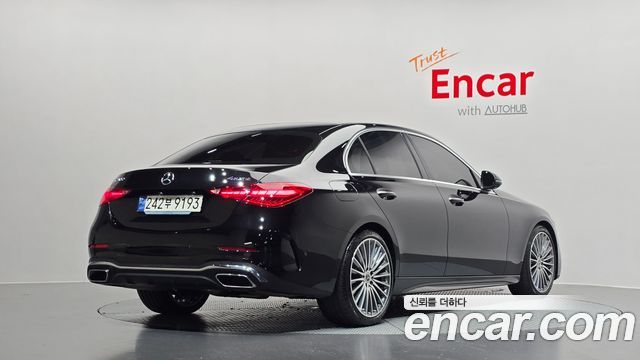 Mercedes-Benz C-Class W206 C300 4MATIC AMG Line - фото 0