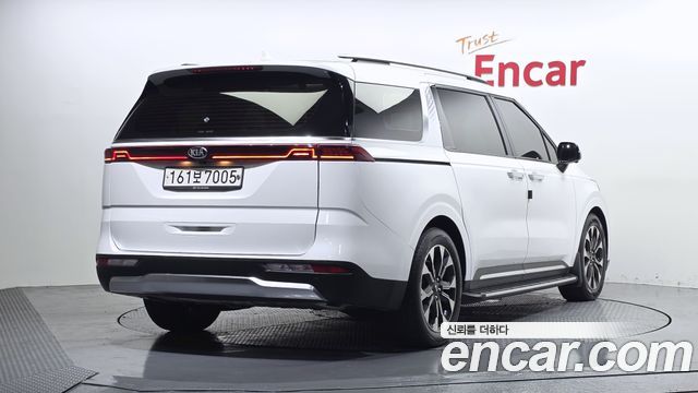 Kia Carnival 4-го поколения Gasoline 7-Seater Signature - фото 1