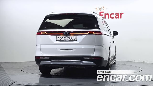 Kia Carnival 4-го поколения Gasoline 7-Seater Signature - фото 3