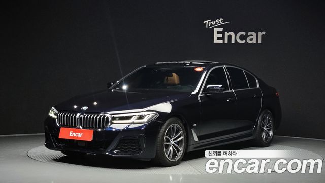 BMW 5-Series G30 520i M Sport - фото 0