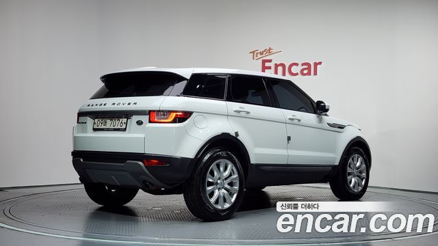 Land Rover Range Rover Evoque 2.0 TD4 SE - фото 1