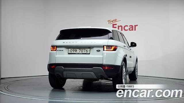 Land Rover Range Rover Evoque 2.0 TD4 SE - фото 3
