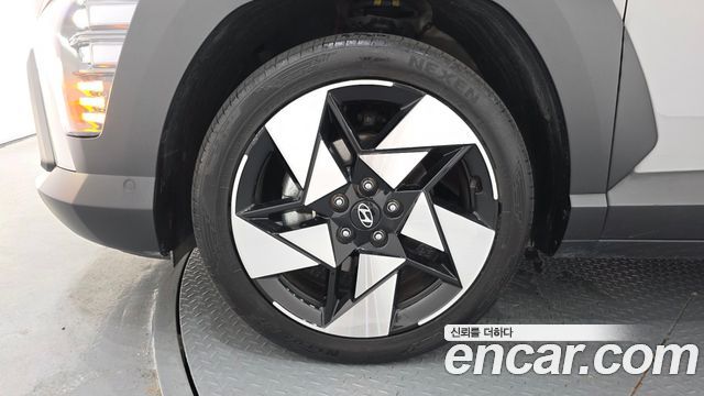 Hyundai Kona SX2 Gasoline 1.6 Turbo 2WD Inspiration - фото 3