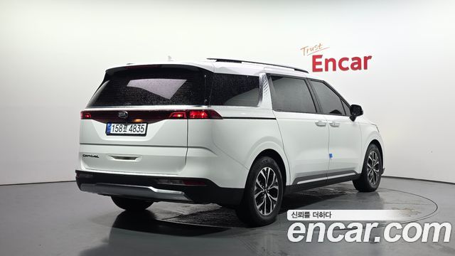 Kia Carnival 4-го поколения 9-Seater Signature - фото 1