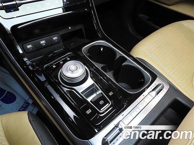Kia Carnival 4-го поколения 9-Seater Signature - фото 4