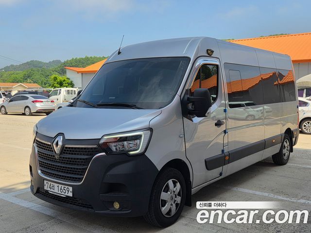Renault Samsung Master 2.3 15-Seater - фото 0