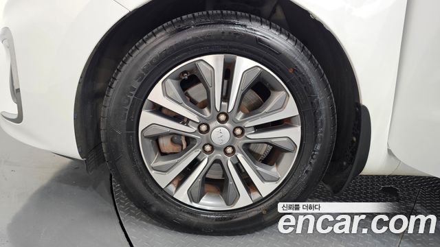 Kia Carnival Новый 9-Seater Luxury - фото 4
