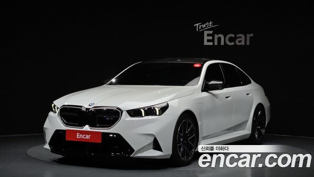 BMW M5 G90 M5 Sedan - фото 0