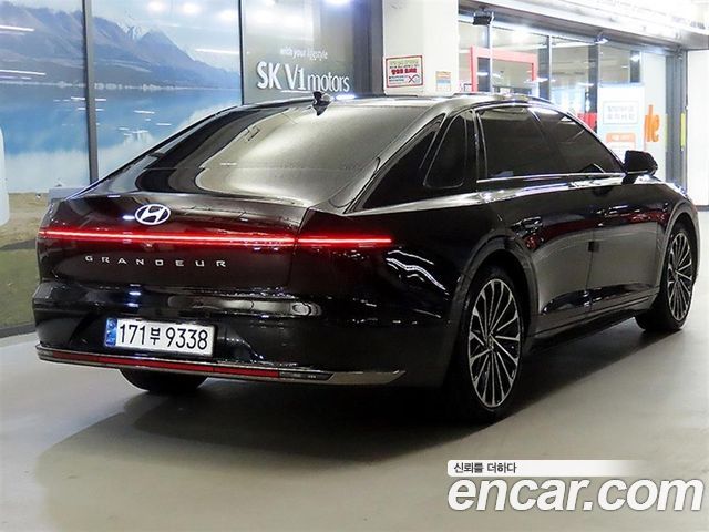 Hyundai Grandeur GN7 2,5 Gasoline 2WD Calligraphy - фото 3