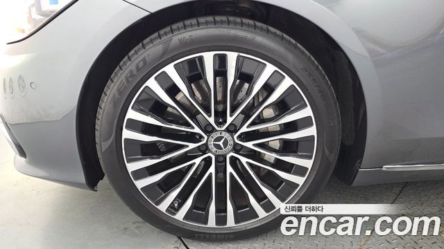 Mercedes-Benz S-Class W223 S580L 4MATIC - фото 4
