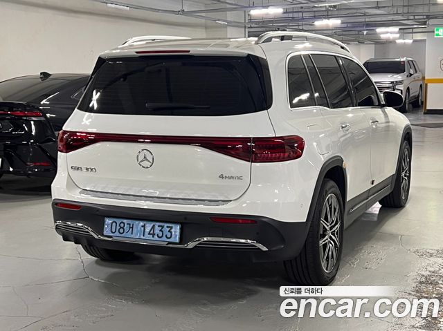 Mercedes-Benz EQB X243 EQB300 4MATIC AMG Line - фото 3