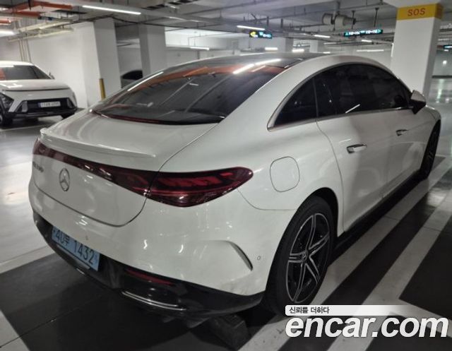 Mercedes-Benz EQE SUV EQE350 4MATIC - фото 4