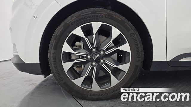 Kia Carnival 4-го поколения 9-Seater Signature - фото 4