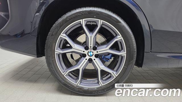 BMW X5 G05 xDrive 40i M Sport - фото 4