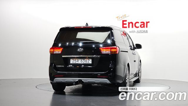 Kia Carnival Совершенно новый 9-seater Prestige - фото 2