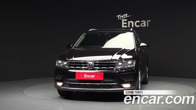 Volkswagen Tiguan 2-го поколения 2.0 TDI Premium - фото 2