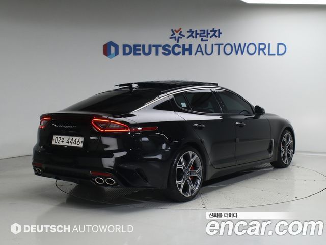 Kia Stinger 2.0 Turbo AWD Platinum - фото 1