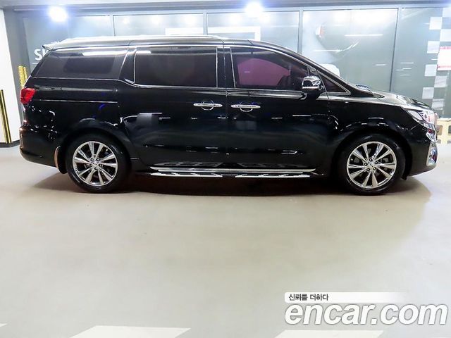 Kia Carnival Новый 9-Seater Prstige - фото 2