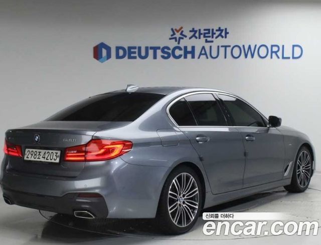BMW 5-Series G30 530i xDrive M Sport Package Plus - фото 1