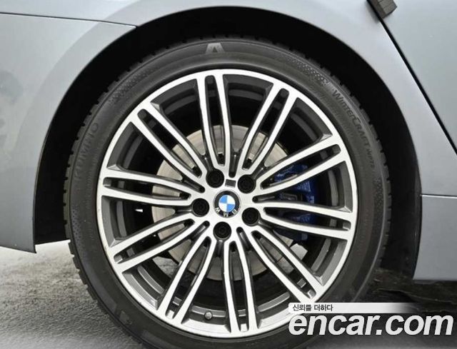BMW 5-Series G30 530i xDrive M Sport Package Plus - фото 4