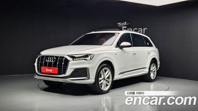 Audi Q7 45 TDI Quattro Premium - фото 0