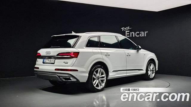 Audi Q7 45 TDI Quattro Premium - фото 1