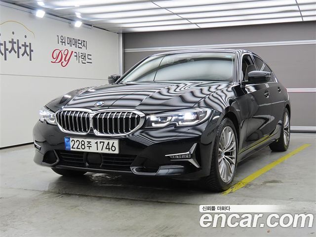 BMW 3-Series G20 320i Luxury - фото 0