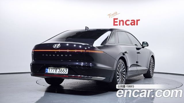 Hyundai Grandeur GN7 2,5 Gasoline 2WD Calligraphy - фото 1