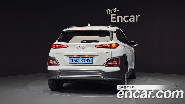 Hyundai Kona Premium - фото 3