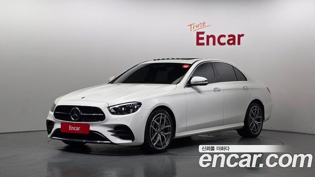 Mercedes-Benz E-Class W213 E220d 4MATIC AMG Line - фото 0
