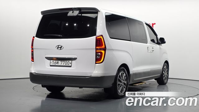 Hyundai Starex Новый Urban 9-Seater Exclusive - фото 1