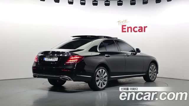 Mercedes-Benz E-Class W213 E450 4MATIC Exclusive - фото 1