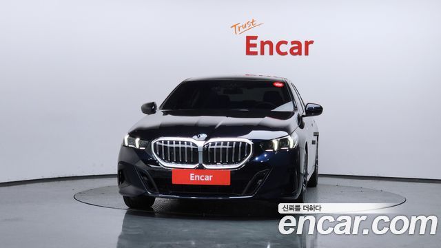 BMW 5-Series G60 520i M Sport - фото 2