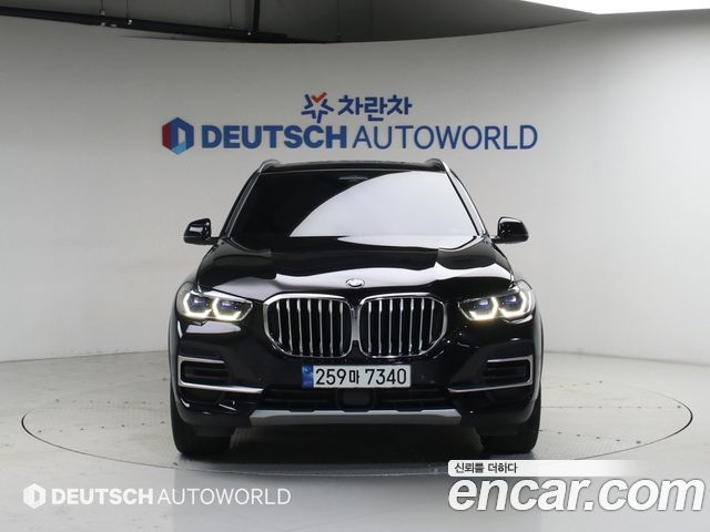 BMW X5 G05 xDrive 40i xLine - фото 2
