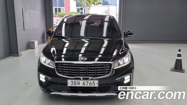 Kia Carnival Новый Gasoline 9-Seater Noblesse Special - фото 2