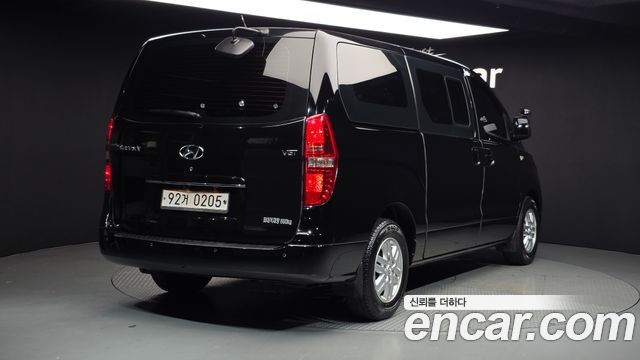 Hyundai Starex Новый Van 5-Seater Modern - фото 1