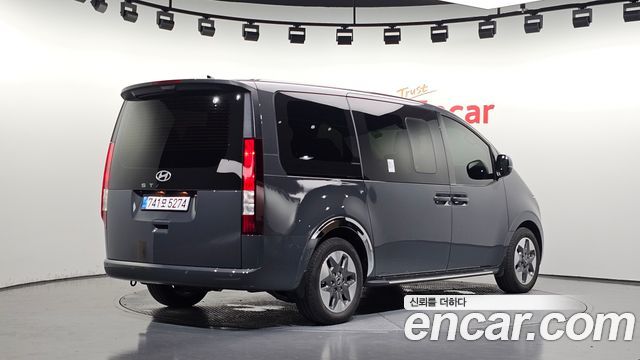 Hyundai Staria Новый HEV 1.6T Tourer 11-Seater Modern - фото 1