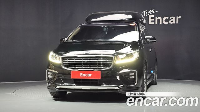 Kia Carnival Новый 9-Seater Hi-Limousine Noblesse Special - фото 2