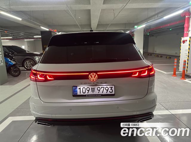 Volkswagen Touareg 3-го поколения 3.0 TDI Prestige - фото 2