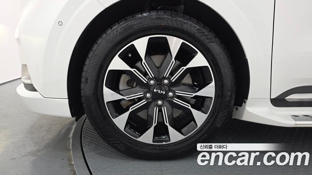 Kia Carnival 4-го поколения Gasoline 7-Seater Hi-Limousine Signature - фото 4